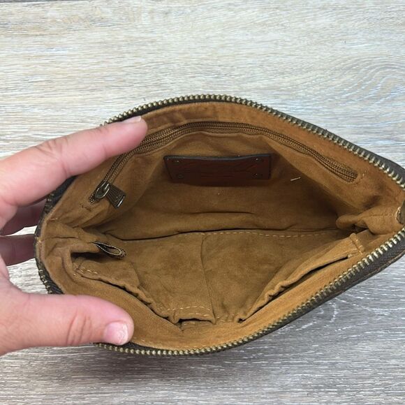 Patricia Nash wristlet - Picture 5 of 7